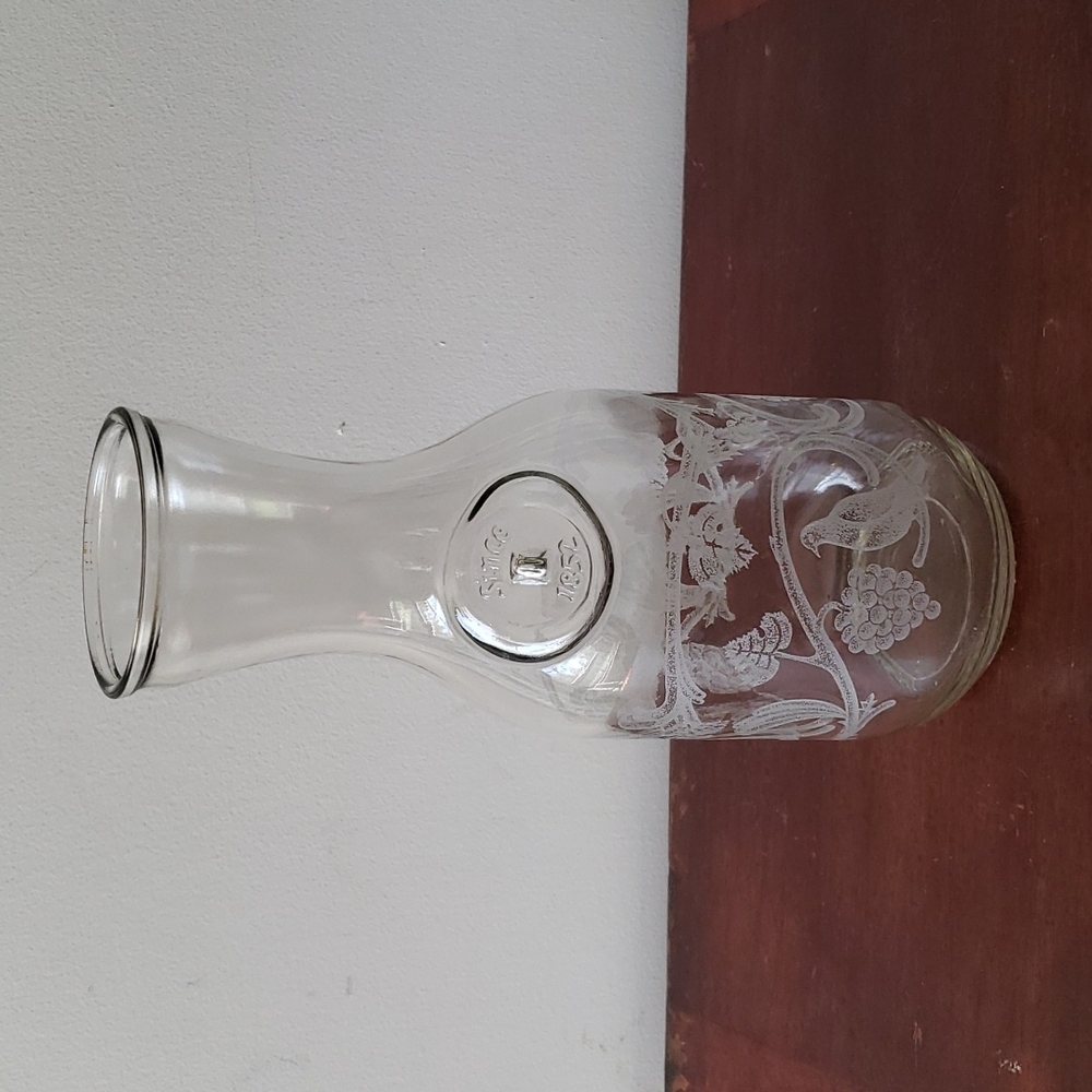 1988 Paul Masson Norman Kosarin Wine Decanter Carafe Etched Birds, Vines…